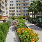 Διαμέρισμα River Terrace & Pool View -