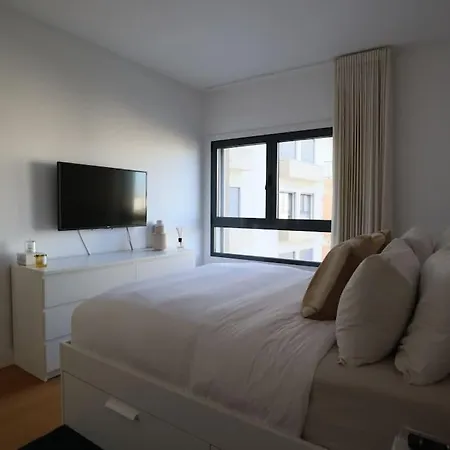 River Terrace & Pool View - Seixal Apartmán *
