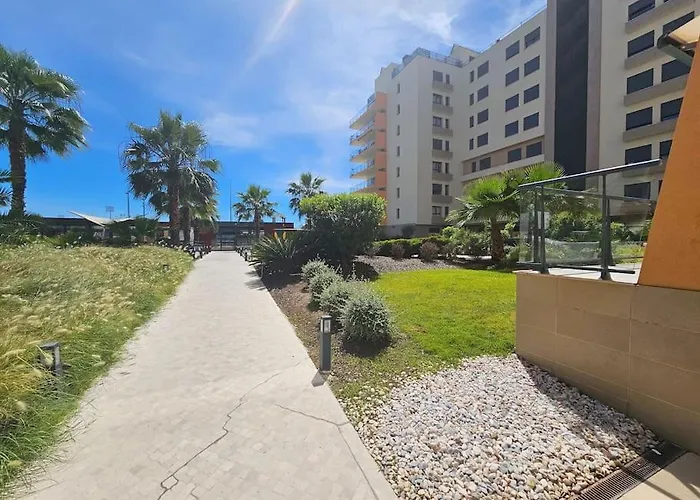 River Terrace & Pool View - Seixal * Seixal (Setubal)