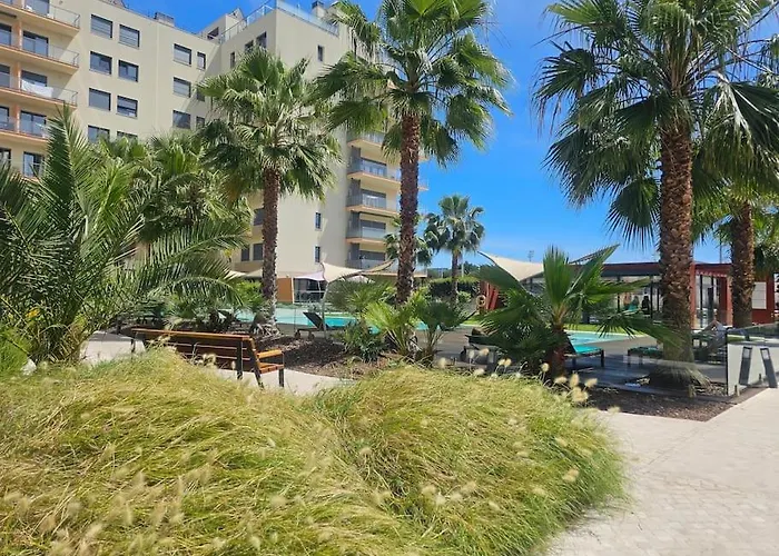 River Terrace & Pool View - Seixal Apartament